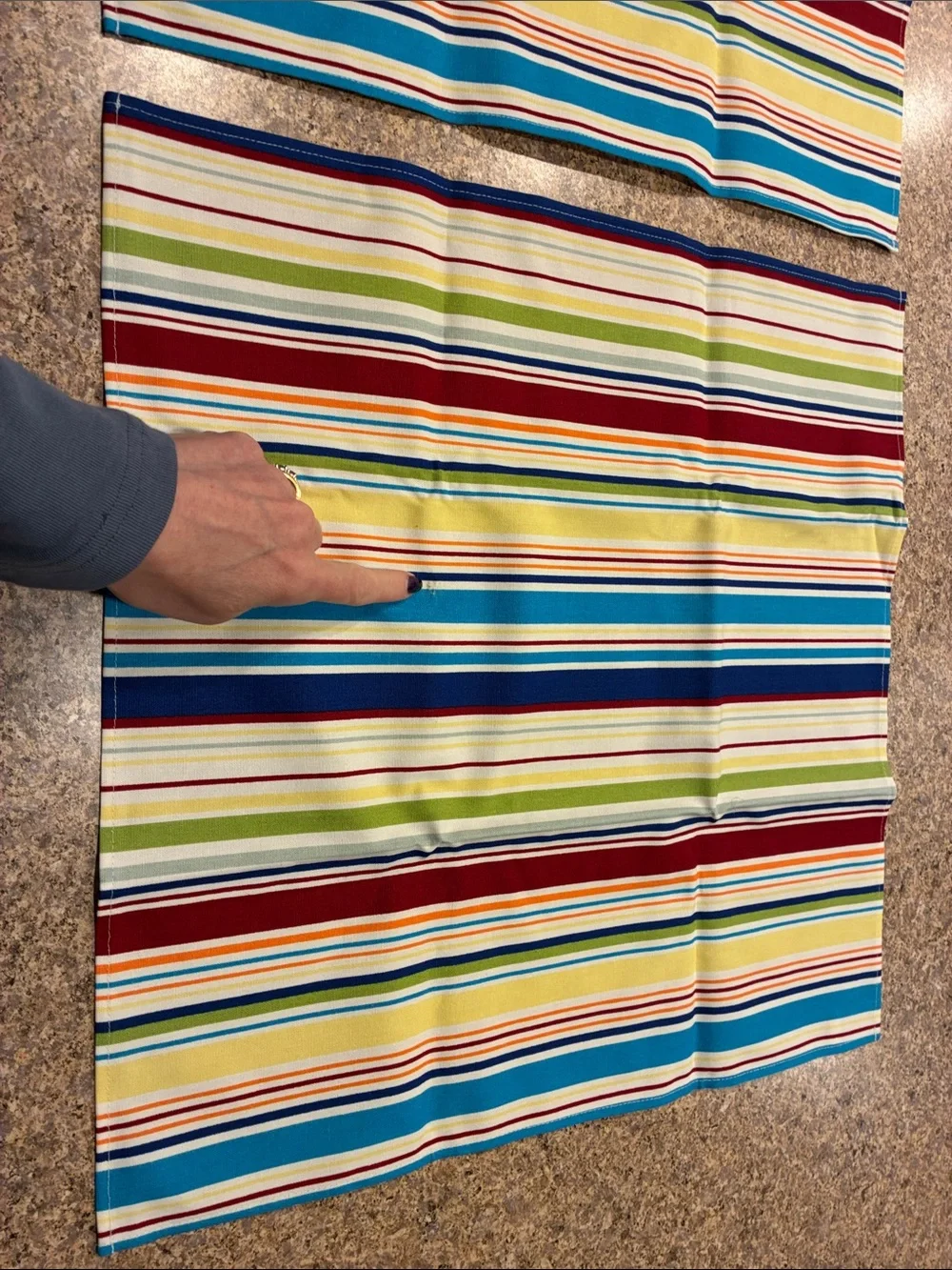 Longaberger Sunny Day Stripe Napkins Blue Yellow WITH IMPERFECTIONS SMELLS MUSTY